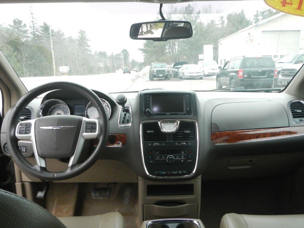 Chrysler Town & Country Touring 2014