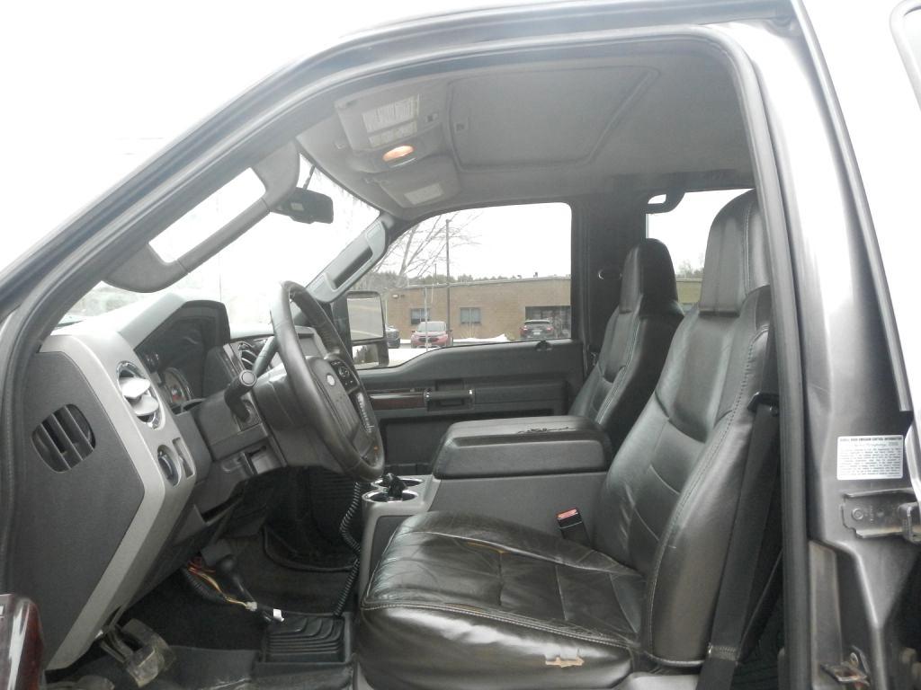 Ford F-350 SD Lariat Crew Cab 4WD 2009