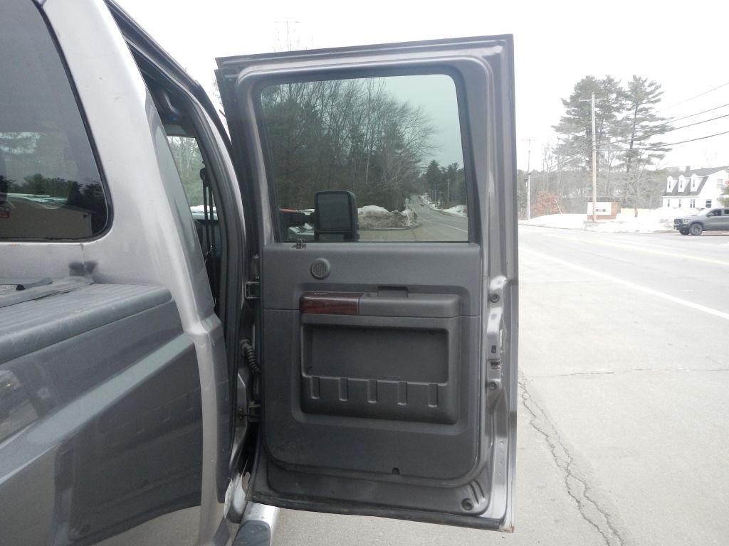 Ford F-350 SD Lariat Crew Cab 4WD 2009