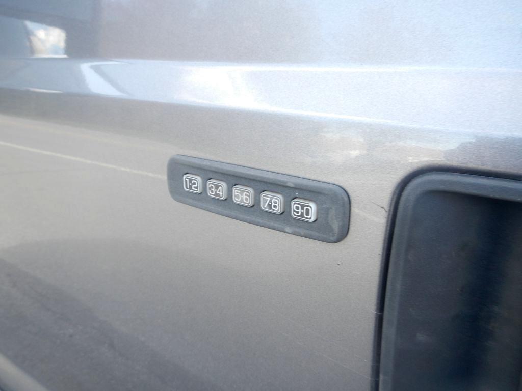 Ford F-350 SD Lariat Crew Cab 4WD 2009