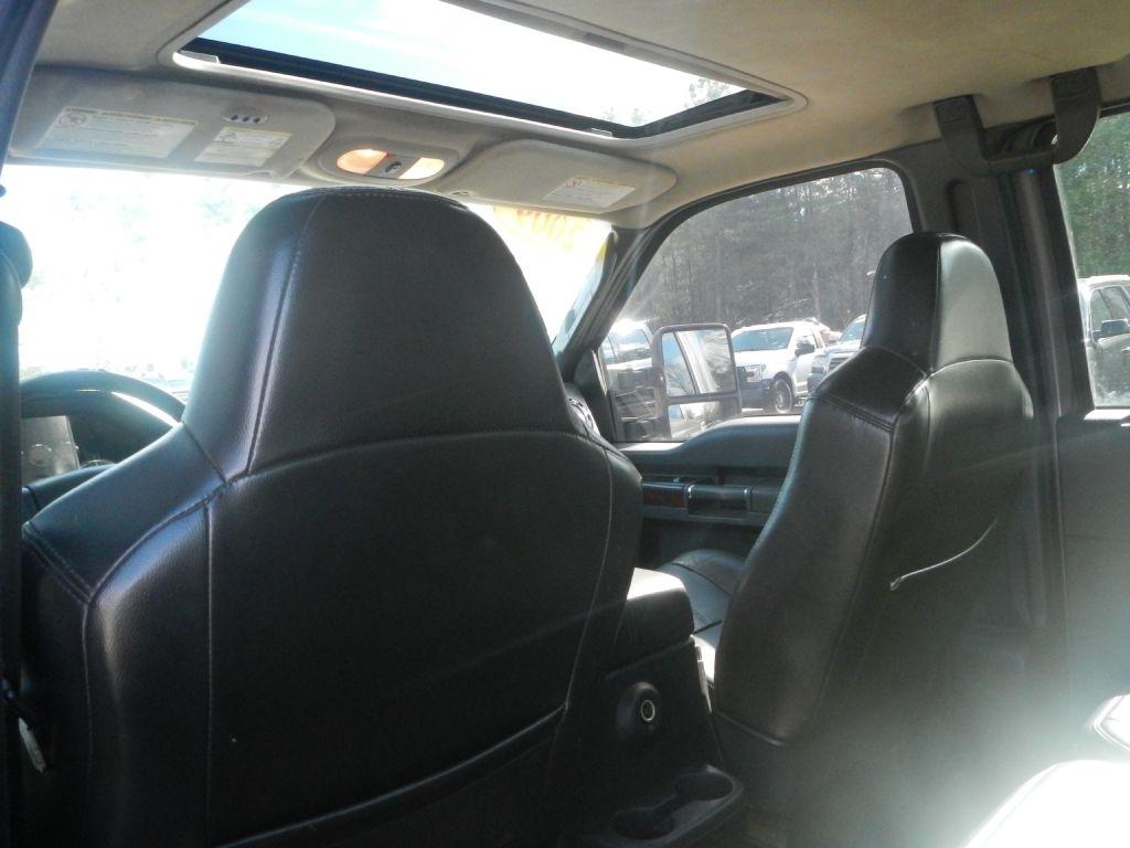 Ford F-350 SD Lariat Crew Cab 4WD 2009