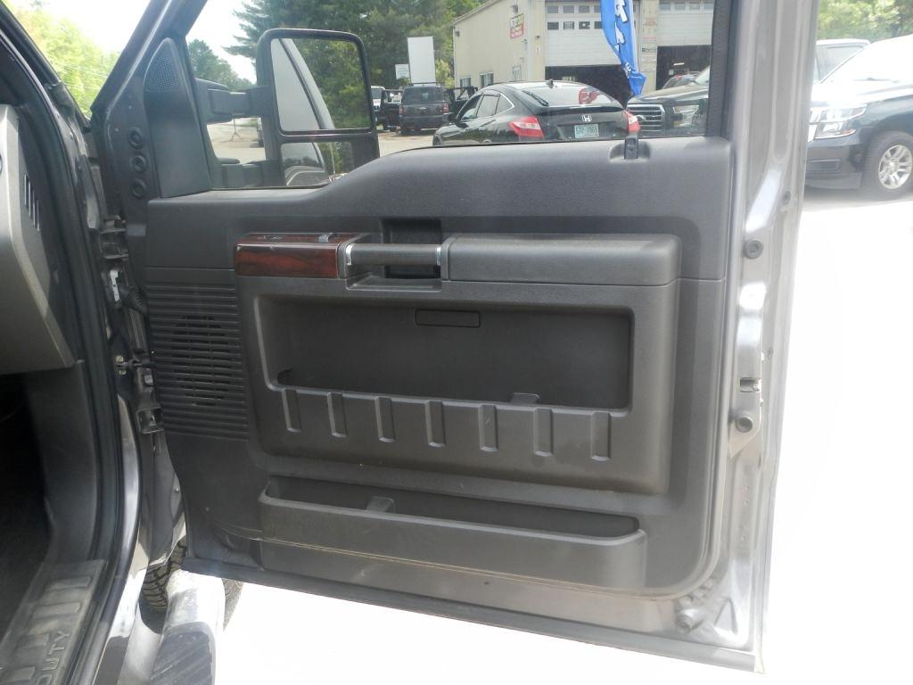 Ford F-350 SD Lariat Crew Cab 4WD 2009