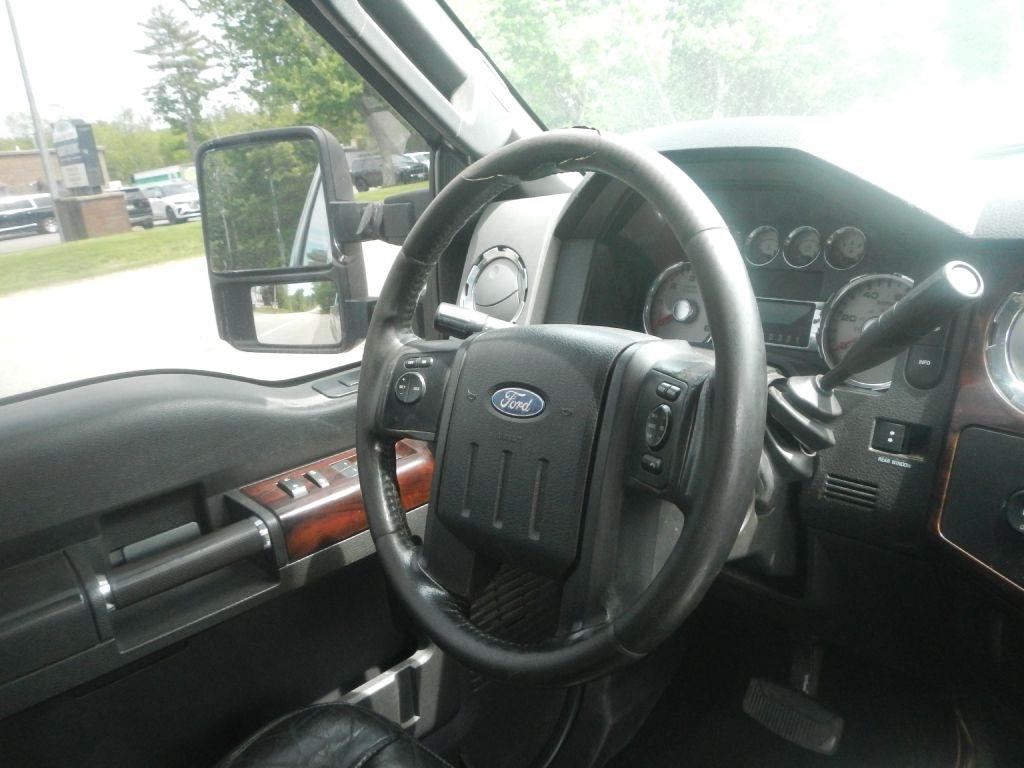 Ford F-350 SD Lariat Crew Cab 4WD 2009