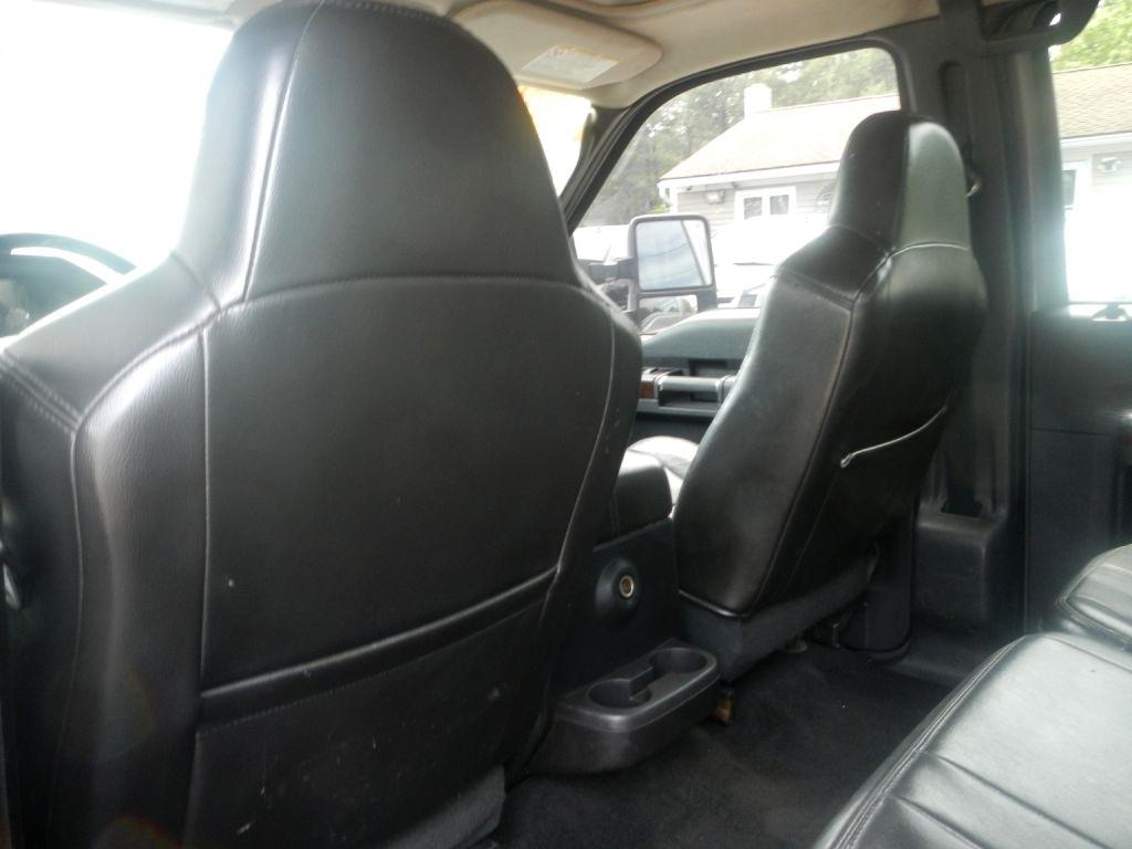 Ford F-350 SD Lariat Crew Cab 4WD 2009