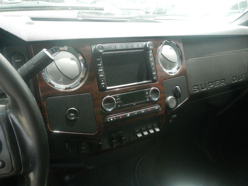Ford F-350 SD Lariat Crew Cab 4WD 2009