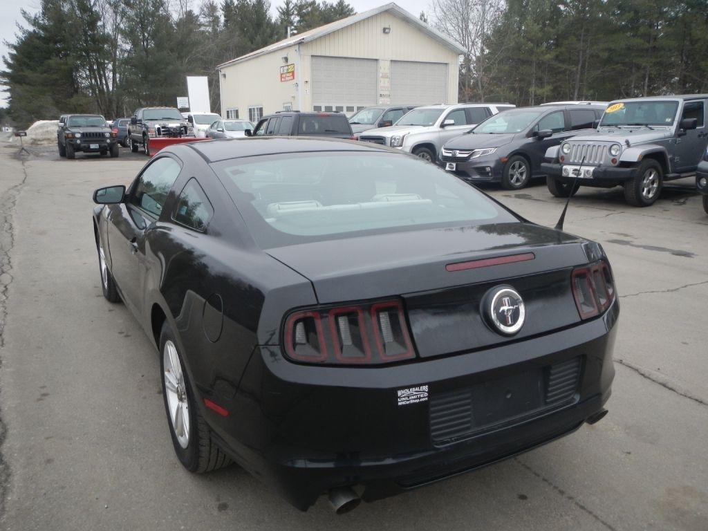 Ford Mustang V6 Coupe 2014