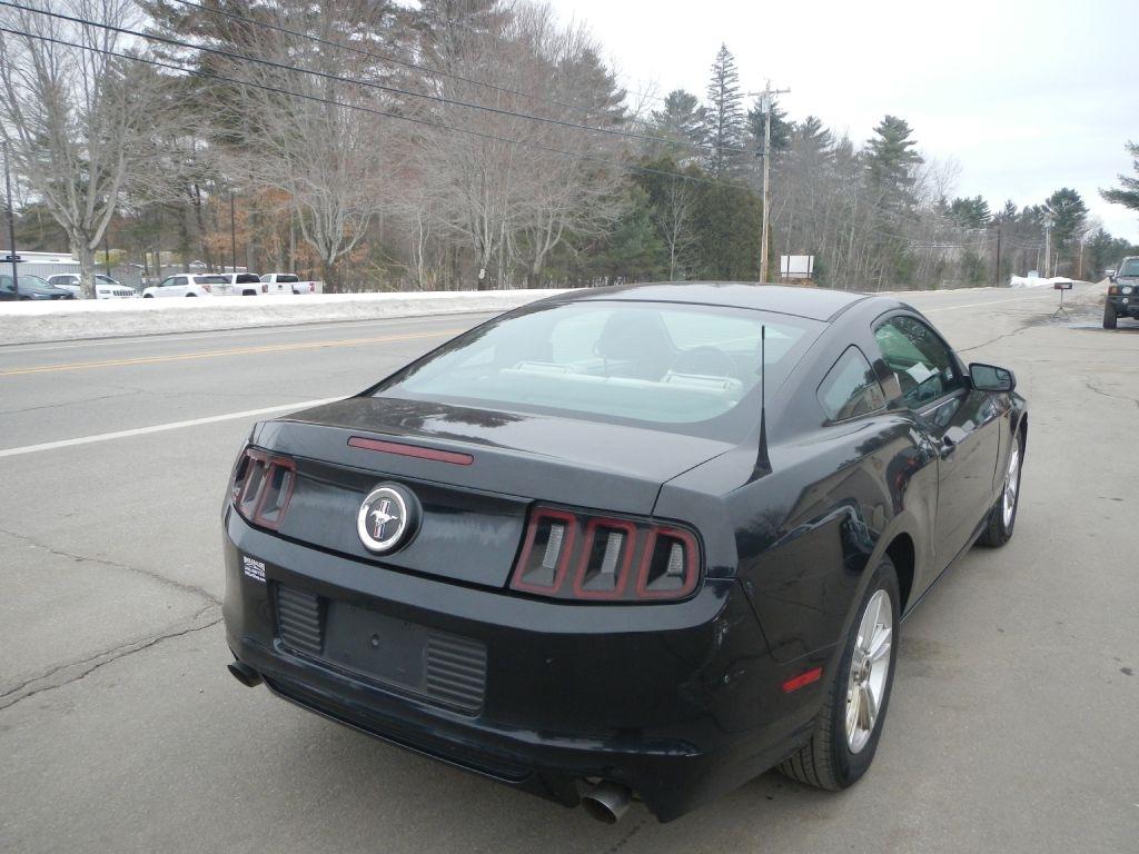 Ford Mustang V6 Coupe 2014