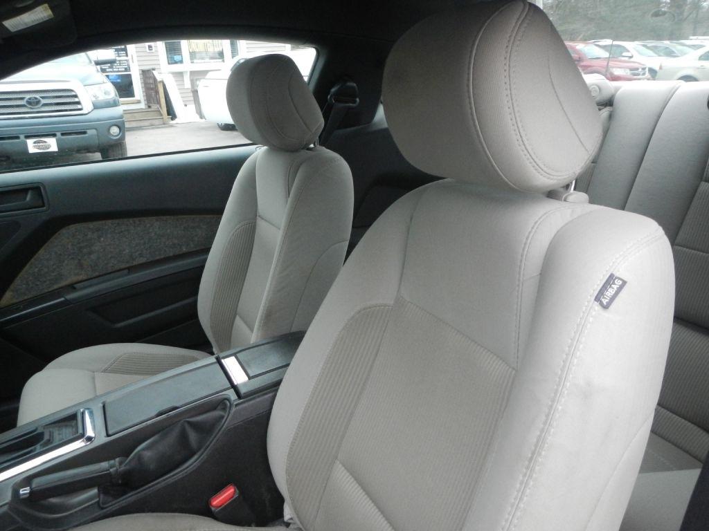 Ford Mustang V6 Coupe 2014