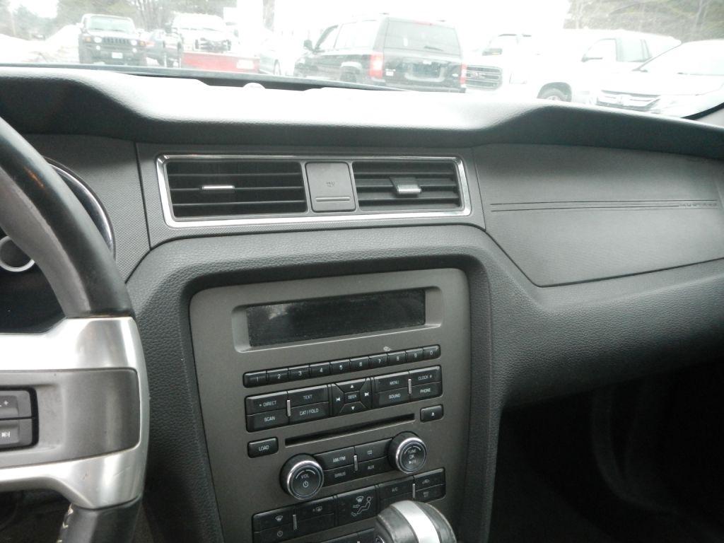 Ford Mustang V6 Coupe 2014