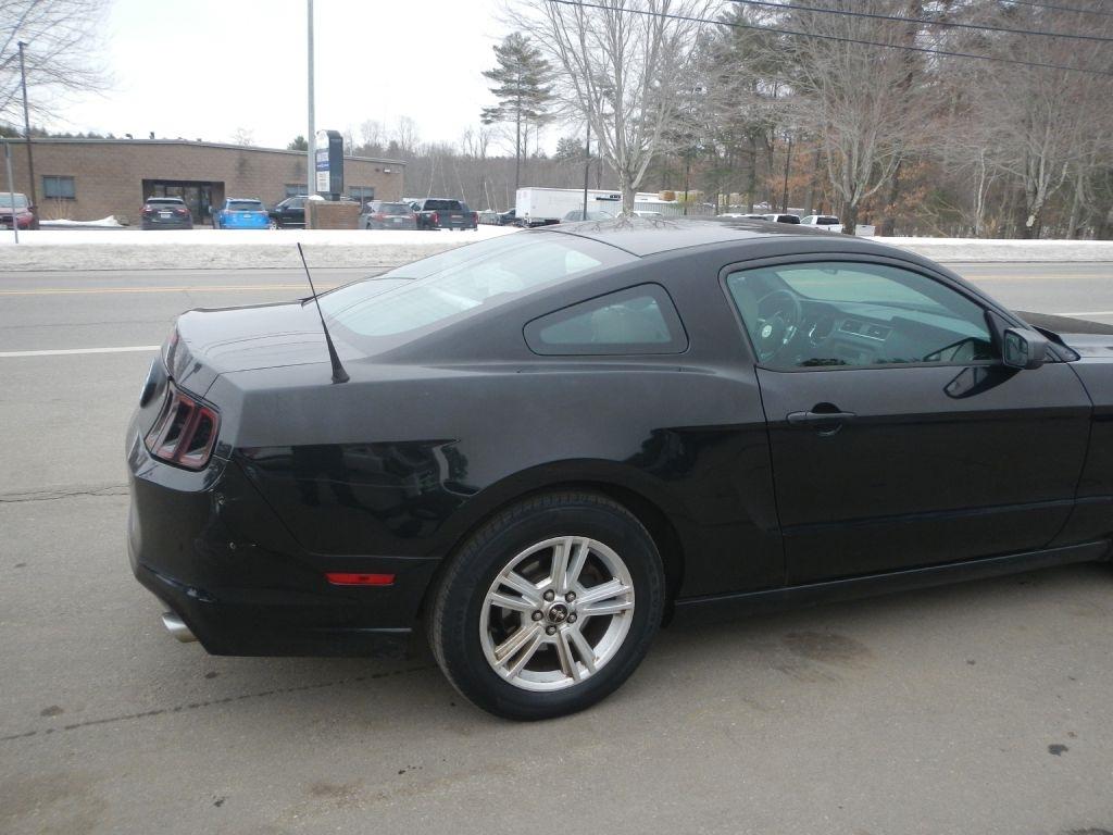 Ford Mustang V6 Coupe 2014