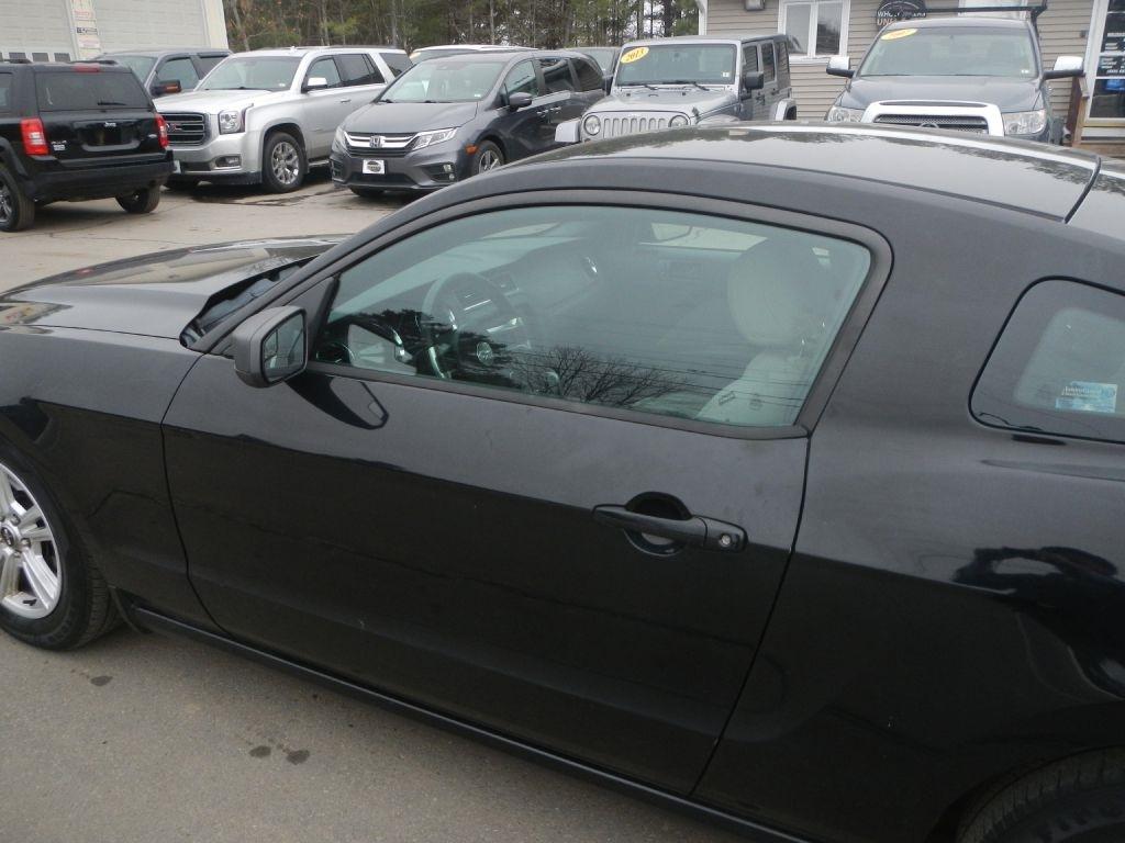 Ford Mustang V6 Coupe 2014