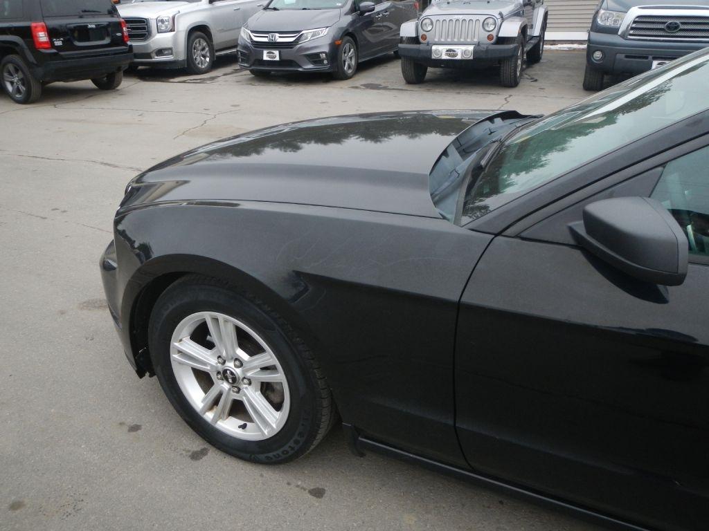 Ford Mustang V6 Coupe 2014