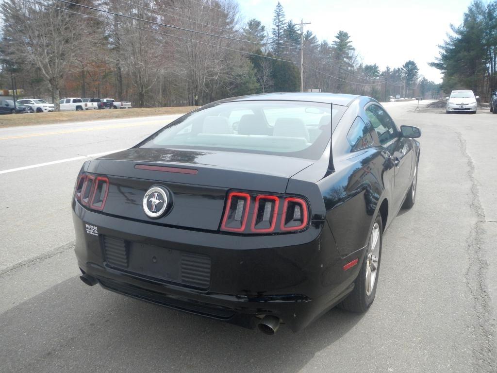 Ford Mustang V6 Coupe 2014