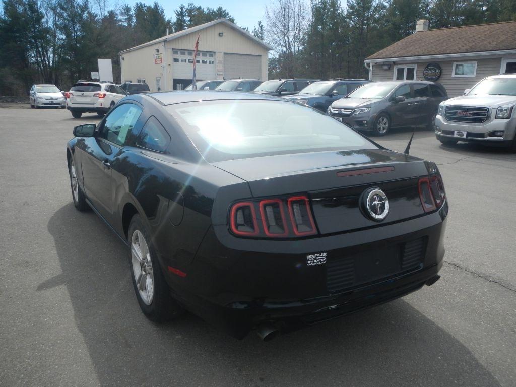 Ford Mustang V6 Coupe 2014
