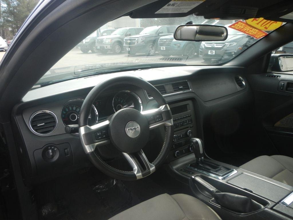 Ford Mustang V6 Coupe 2014