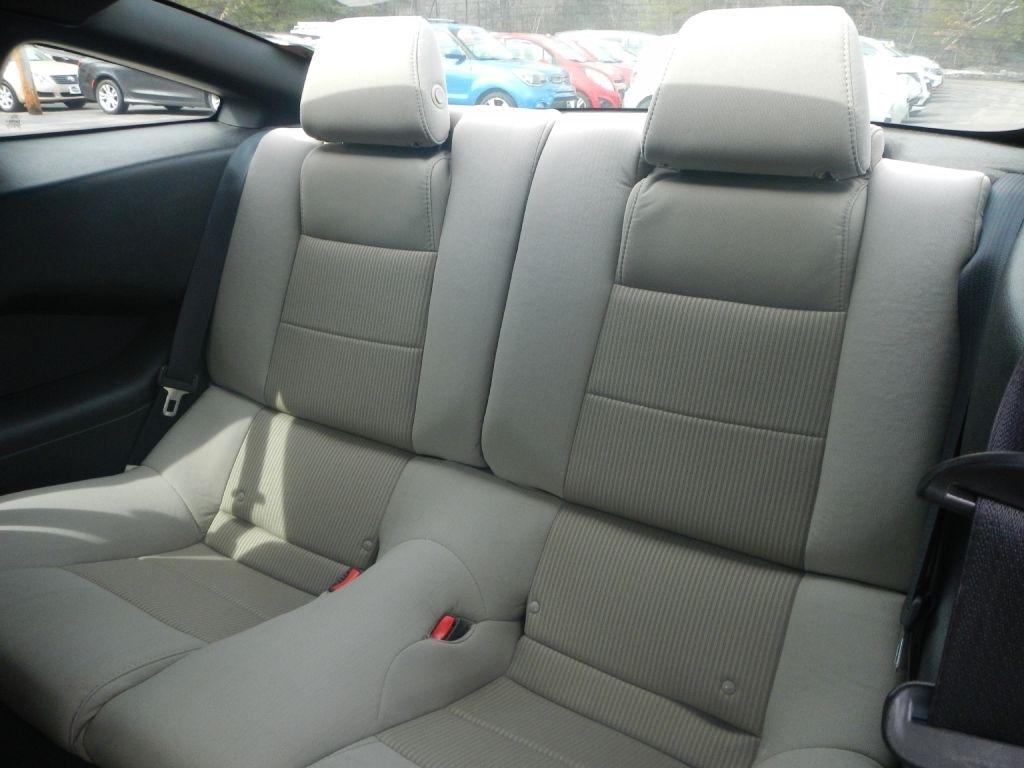 Ford Mustang V6 Coupe 2014