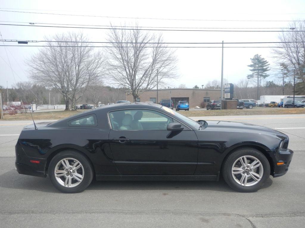 Ford Mustang V6 Coupe 2014