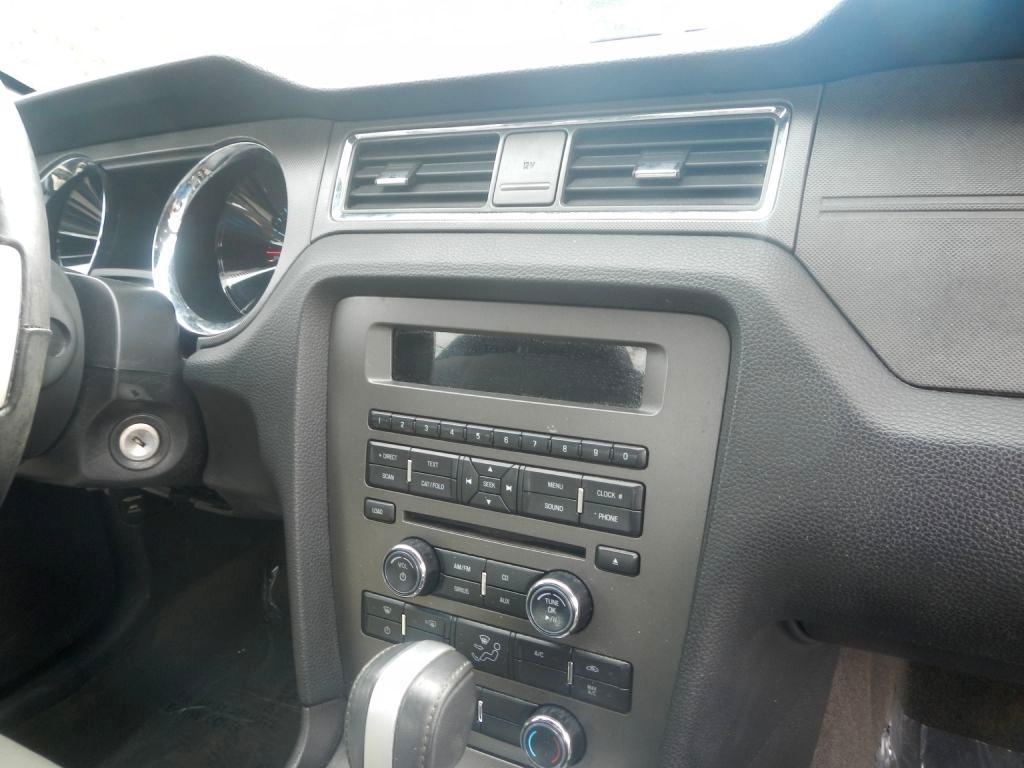 Ford Mustang V6 Coupe 2014