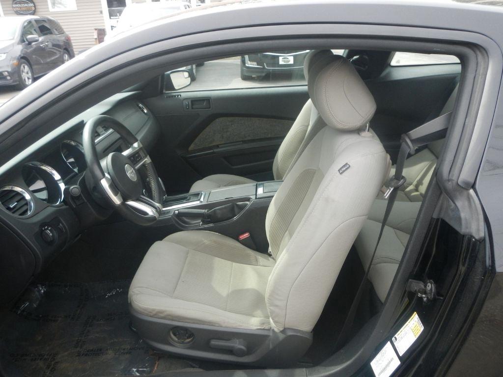 Ford Mustang V6 Coupe 2014