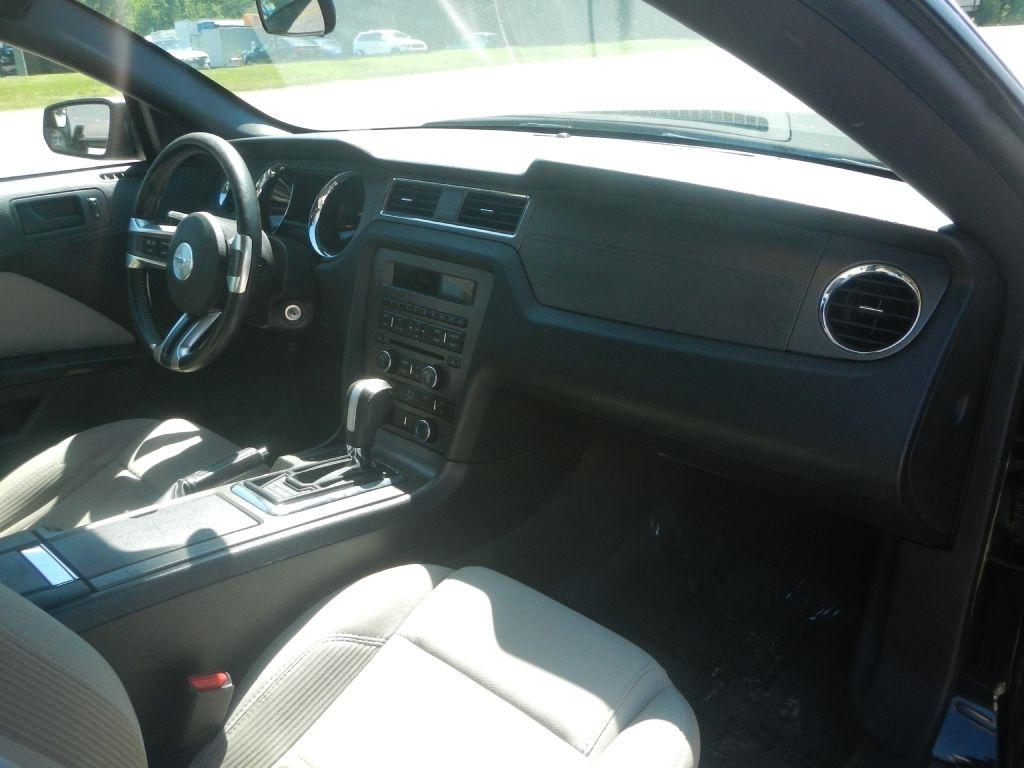 Ford Mustang V6 Coupe 2014