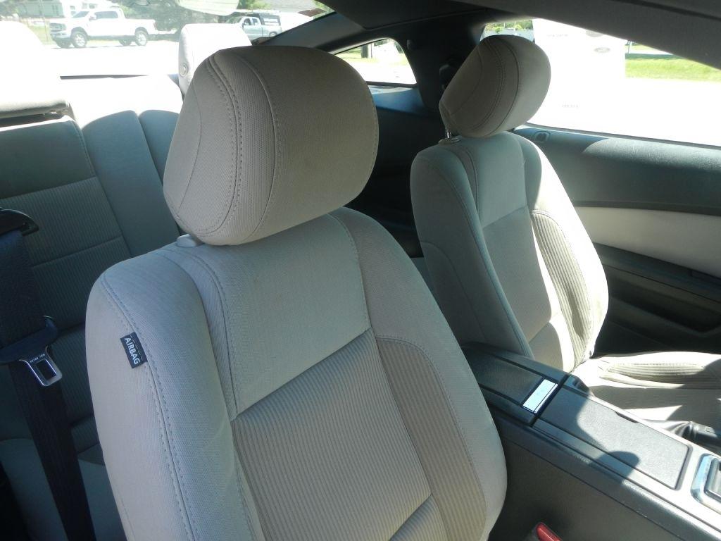 Ford Mustang V6 Coupe 2014