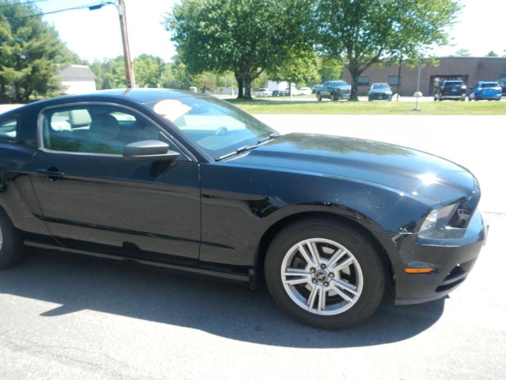 Ford Mustang V6 Coupe 2014
