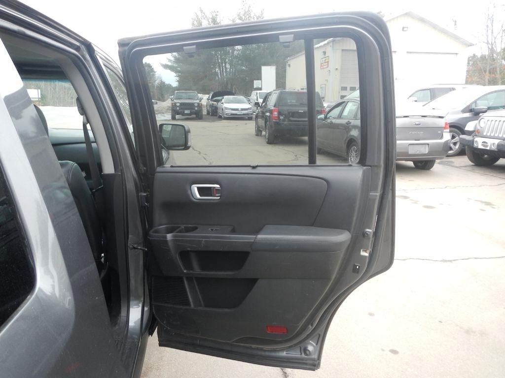 Honda Pilot Touring 4WD 5-Spd AT with DVD 2012