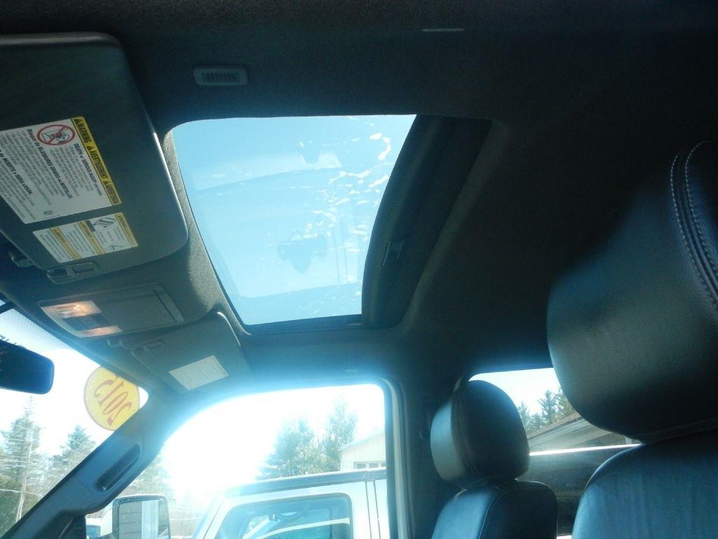 Ford F-350 SD Lariat Crew Cab 4WD 2015