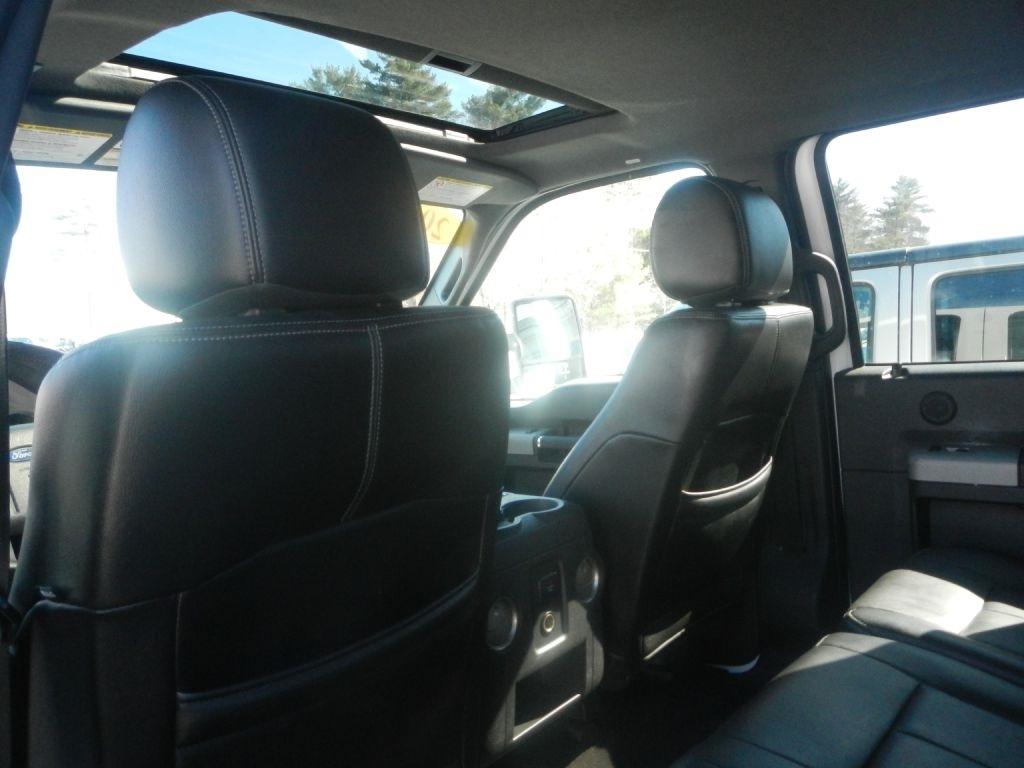 Ford F-350 SD Lariat Crew Cab 4WD 2015