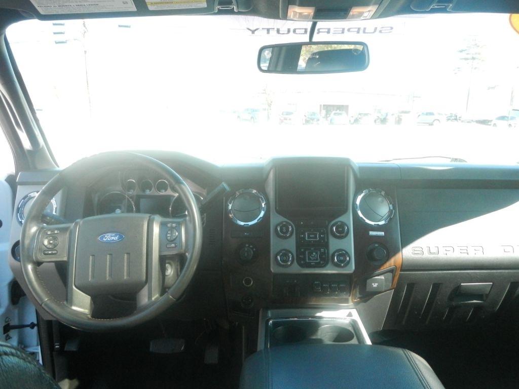 Ford F-350 SD Lariat Crew Cab 4WD 2015