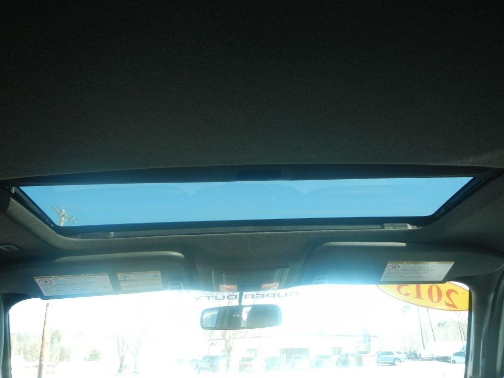 Ford F-350 SD Lariat Crew Cab 4WD 2015