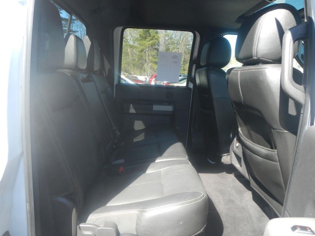 Ford F-350 SD Lariat Crew Cab 4WD 2015