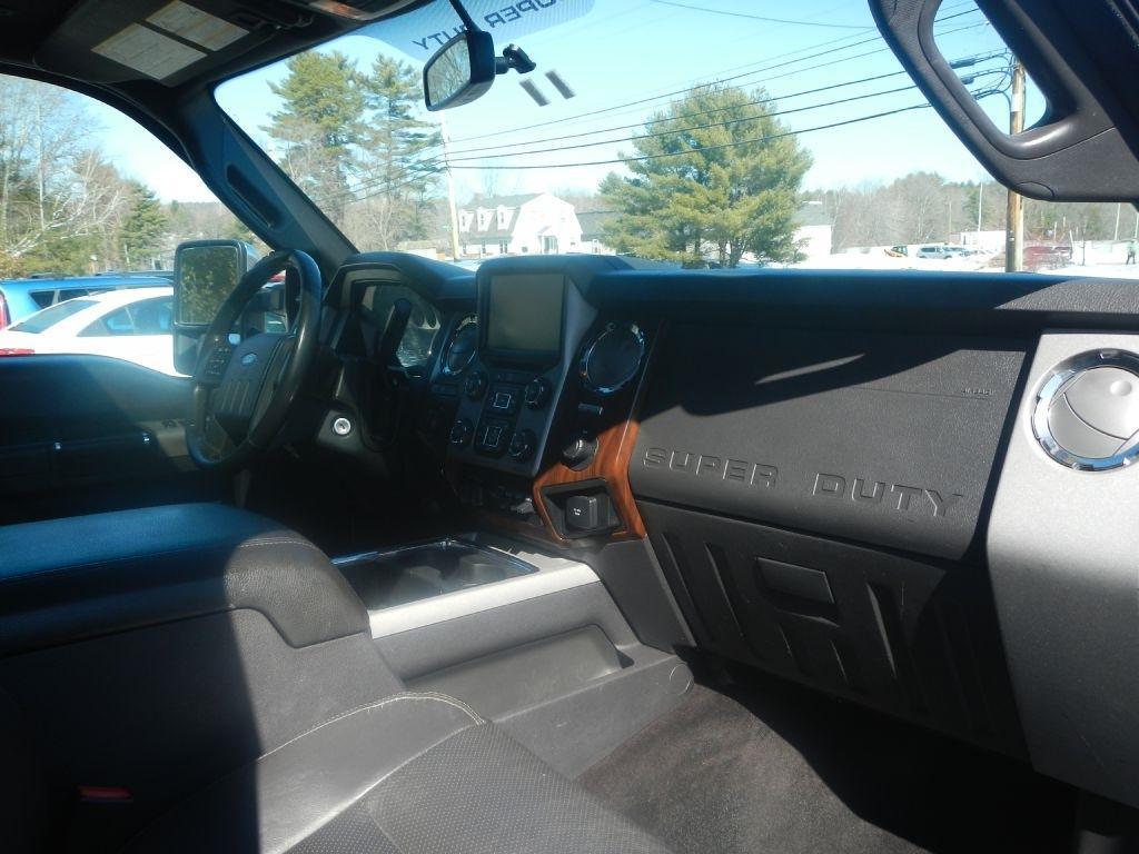 Ford F-350 SD Lariat Crew Cab 4WD 2015