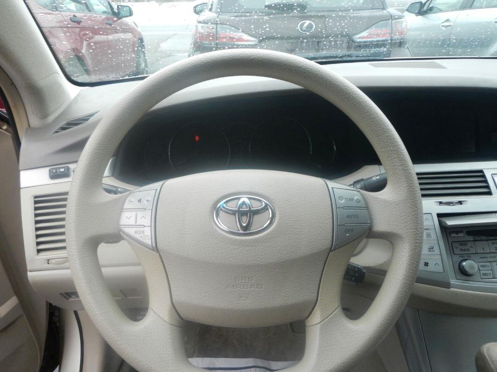 Toyota Avalon XL 2009