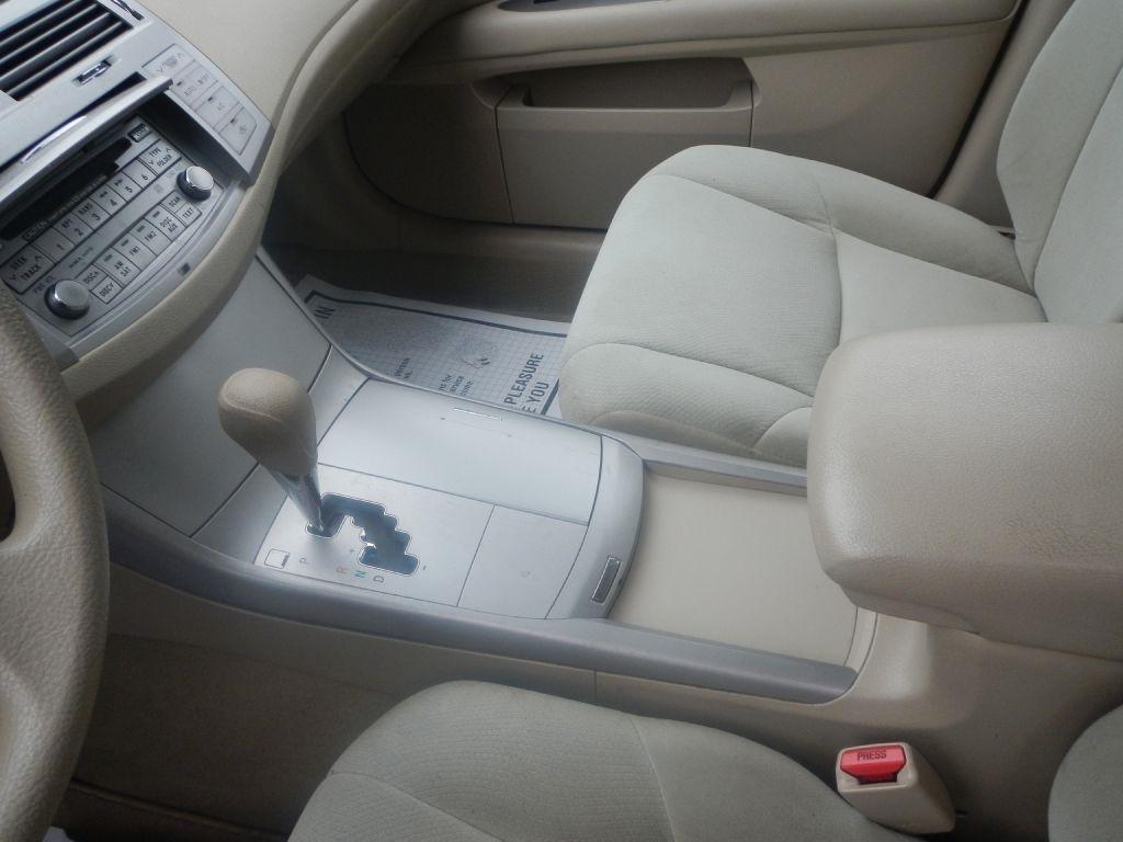 Toyota Avalon XL 2009