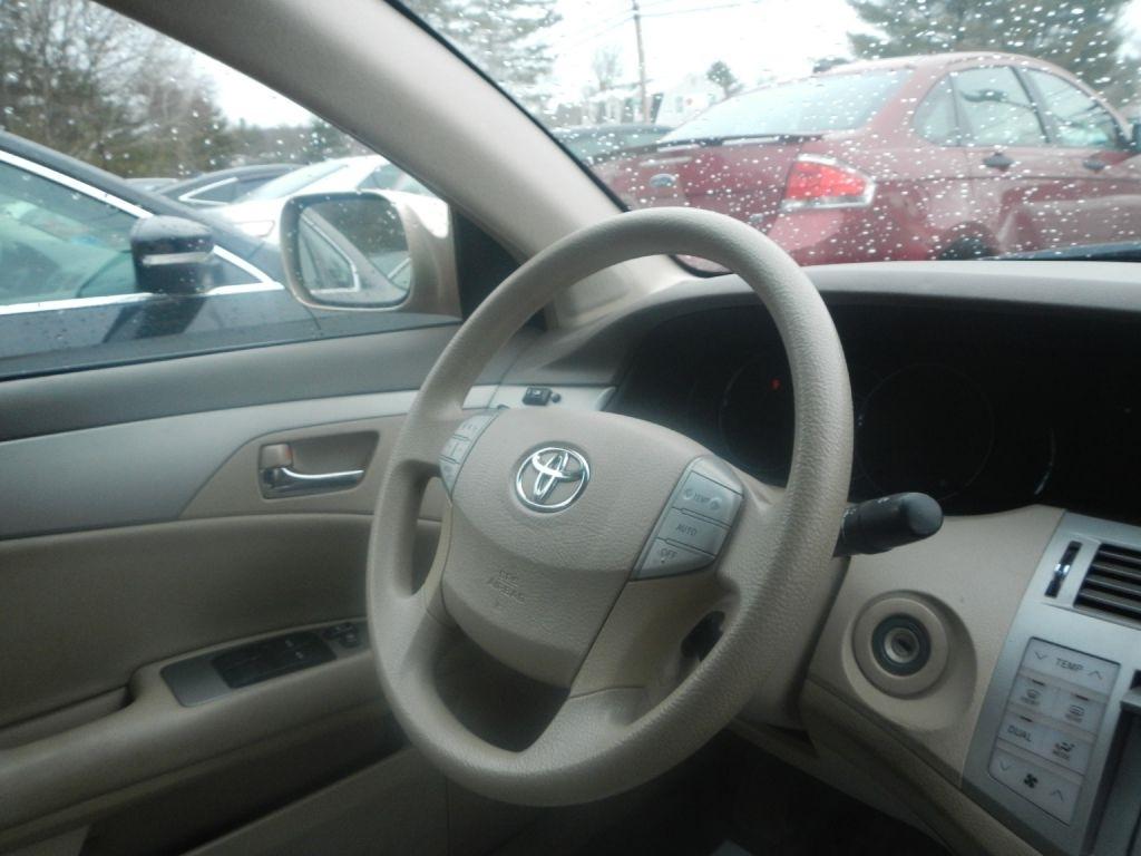 Toyota Avalon XL 2009