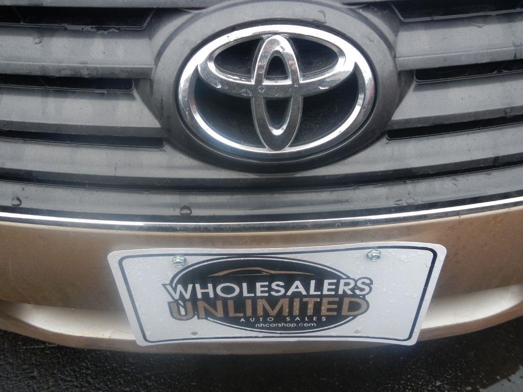 Toyota Avalon XL 2009