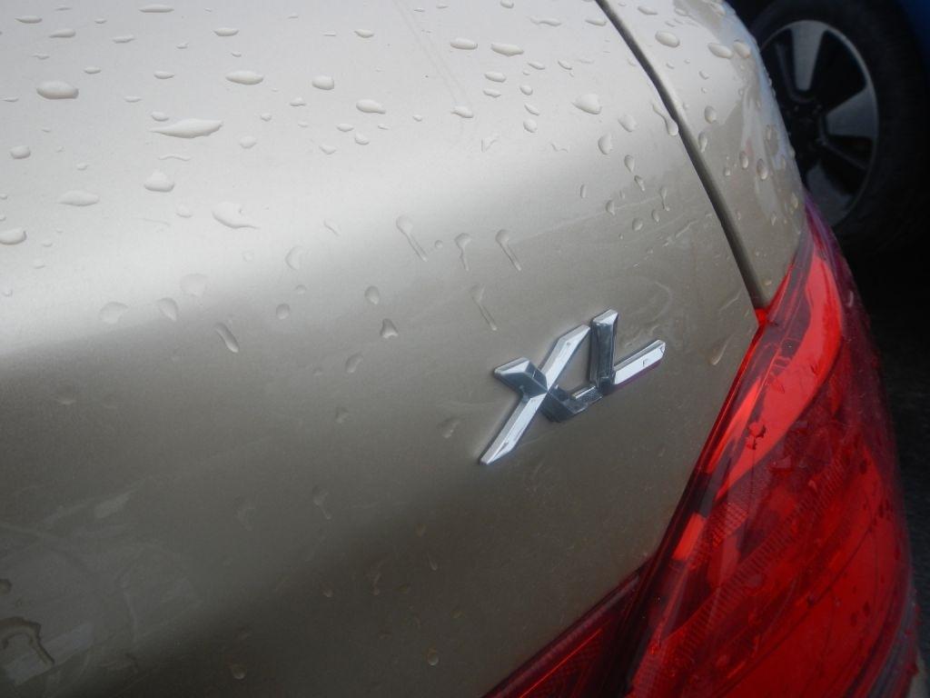 Toyota Avalon XL 2009