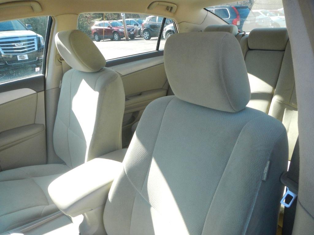 Toyota Avalon XL 2009