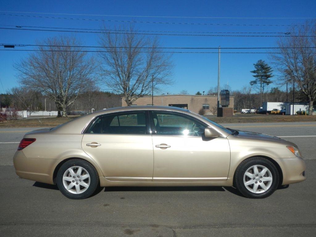 Toyota Avalon XL 2009
