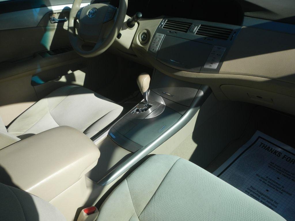 Toyota Avalon XL 2009