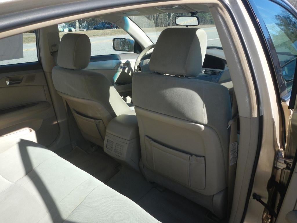 Toyota Avalon XL 2009