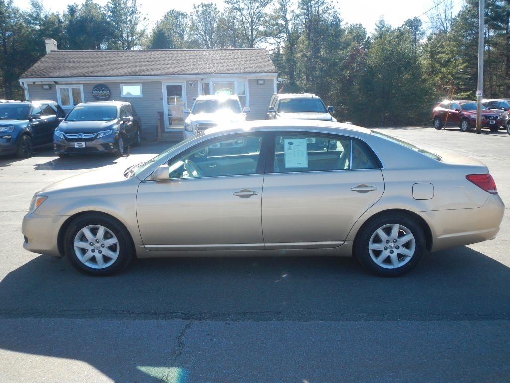 Toyota Avalon XL 2009