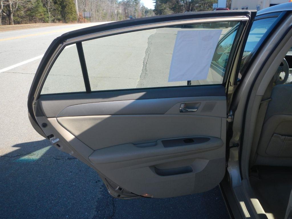 Toyota Avalon XL 2009