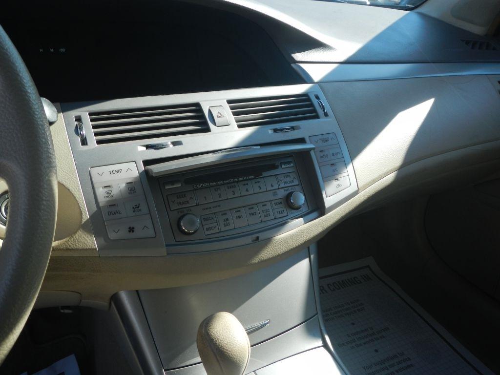 Toyota Avalon XL 2009