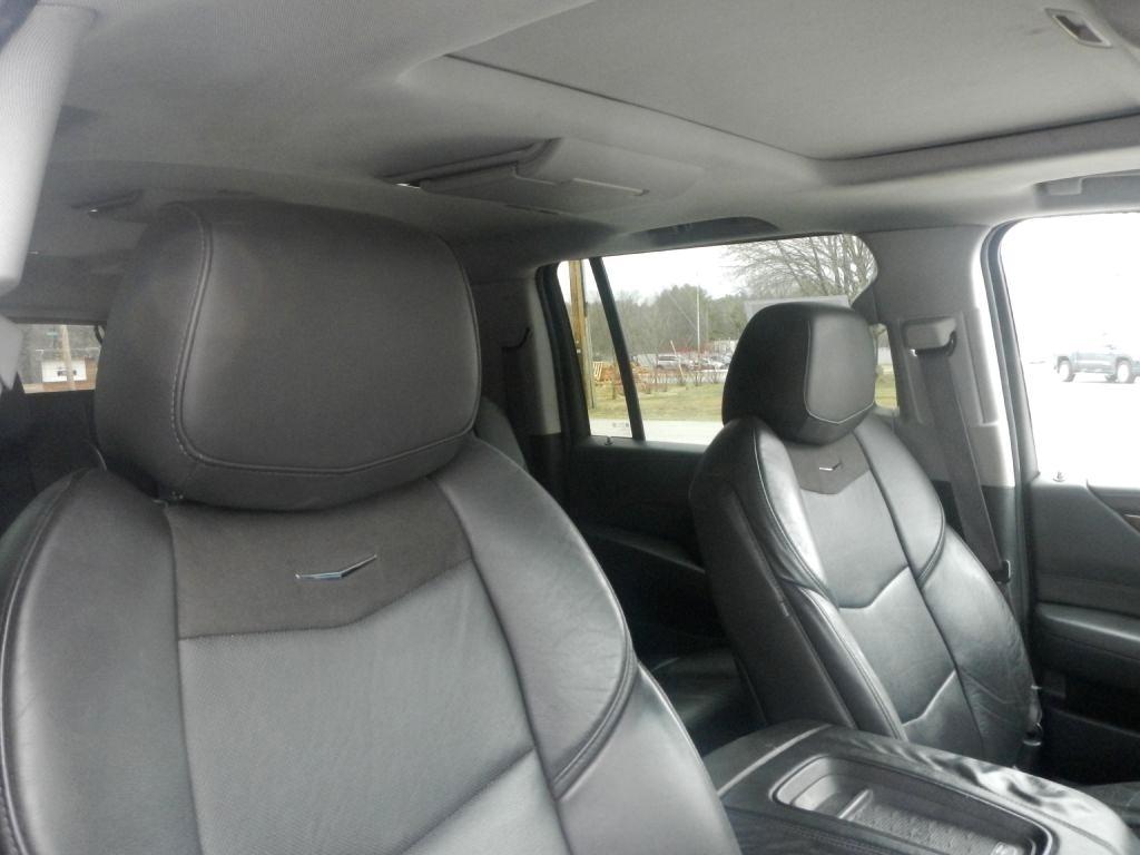 Cadillac Escalade ESV Premium 4WD 2015