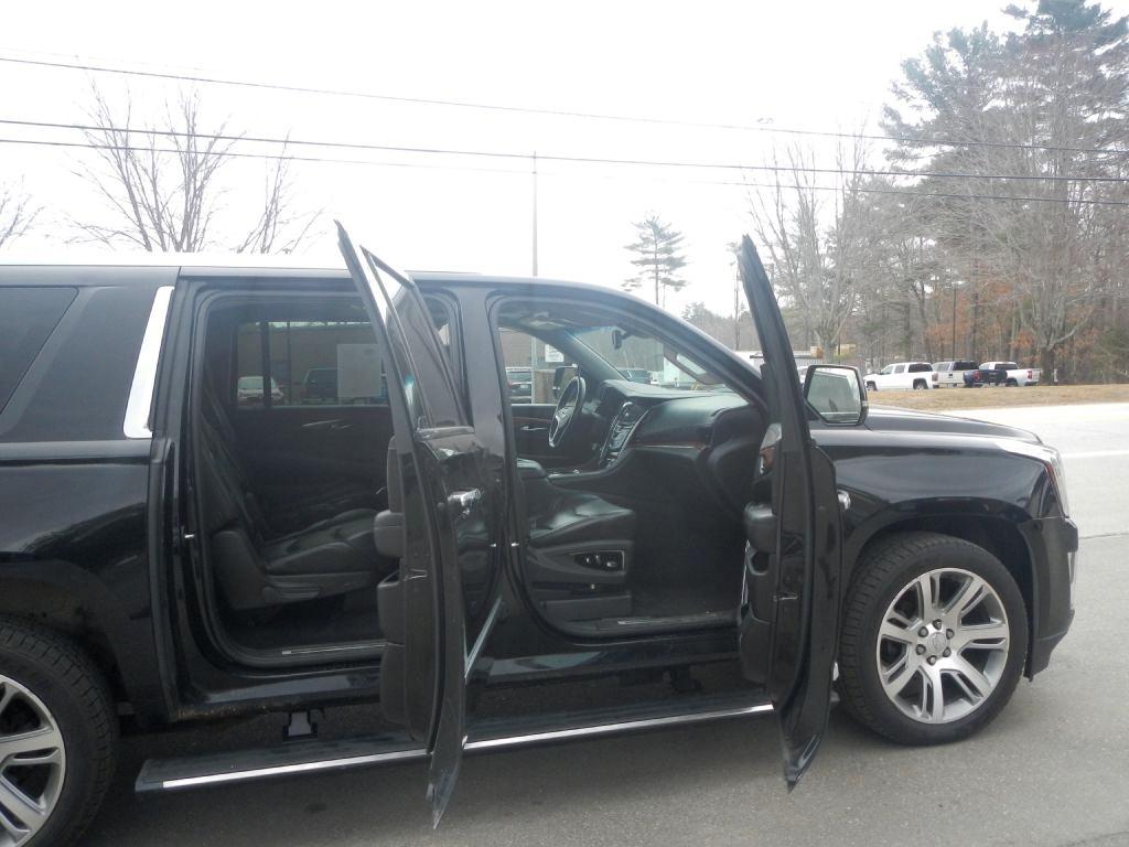 Cadillac Escalade ESV Premium 4WD 2015