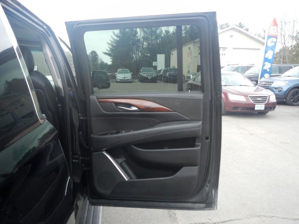 Cadillac Escalade ESV Premium 4WD 2015