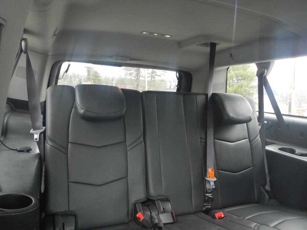 Cadillac Escalade ESV Premium 4WD 2015