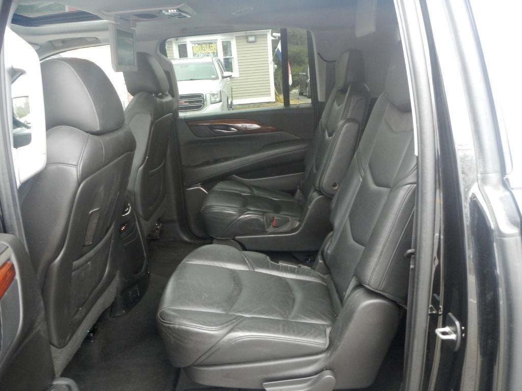 Cadillac Escalade ESV Premium 4WD 2015